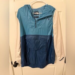 North face Women’s Windbreaker